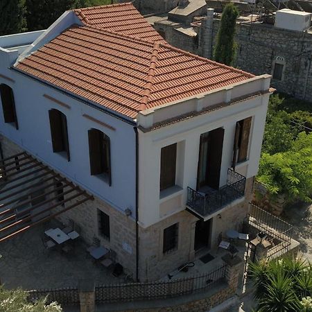 Traditional Hotel Ianthe Vessa Exterior photo